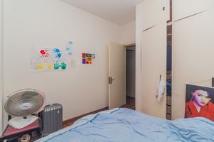 Image 11 - 856689