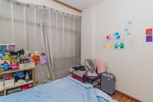 Image 12 - 856689