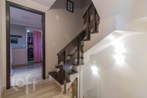 Image 21 - 856695