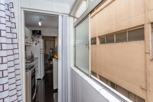 Image 35 - 856700
