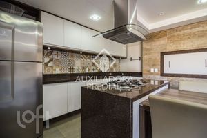 Image 42 - 856703