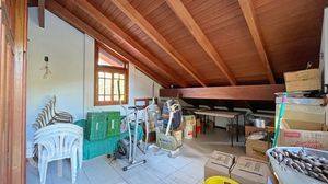 Image 21 - 856712