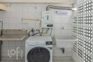 Image 39 - 856715