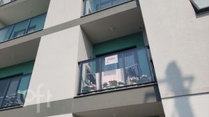 Image 9 - 856751