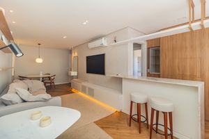 Image 3 - 856766