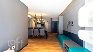 Image 21 - 856782