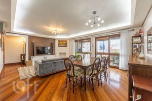 Image 1 - 856789