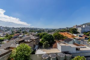 Image 5 - 856803
