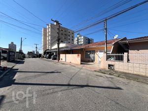 Image 3 - 856808