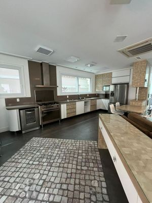Image 9 - 856809