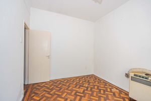 Image 14 - 856855
