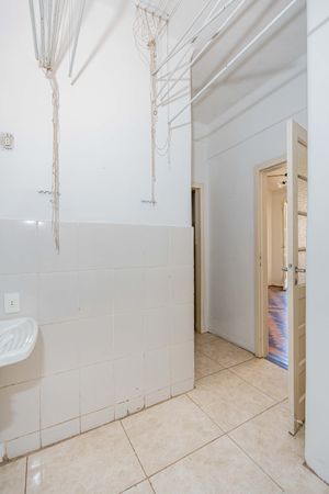 Image 25 - 856855