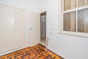 Image 32 - 856855
