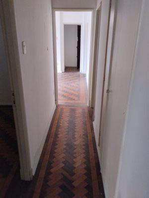 Image 6 - 856855