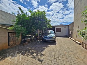 Image 10 - 856857