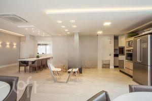 Image 4 - 856864