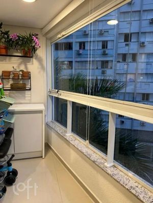 Image 3 - 856875