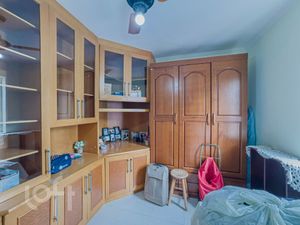 Image 11 - 856883