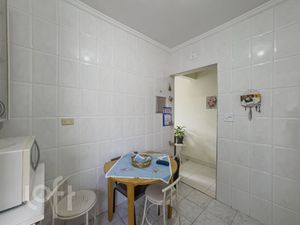 Image 4 - 856883