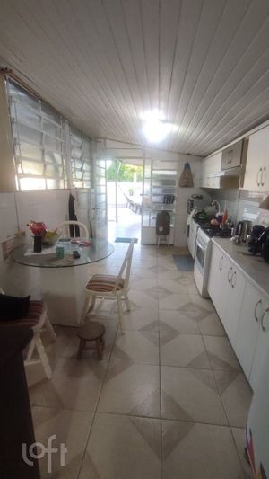 Image 21 - 856904