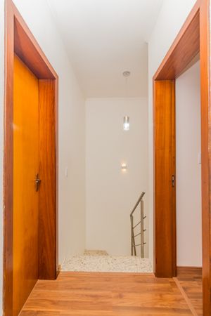 Image 13 - 856915