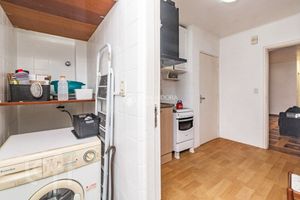 Image 11 - 856919