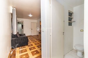 Image 4 - 856919