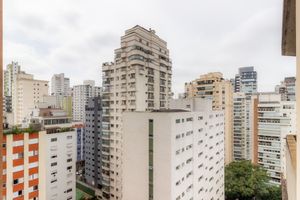 Image 28 - 856930