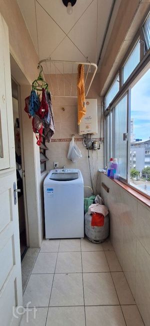 Image 9 - 856934