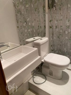Image 8 - 856976