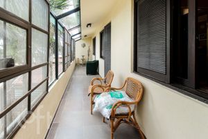 Image 15 - 857037