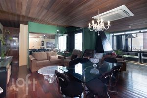 Image 3 - 857049