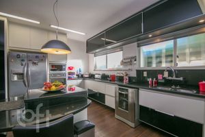 Image 1 - 857171