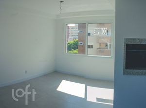 Image 7 - 857175
