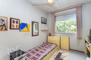 Image 11 - 857221