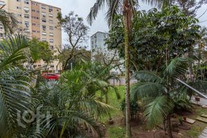 Image 19 - 857221