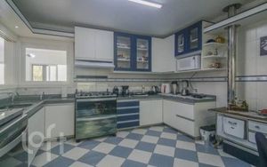 Image 15 - 857235
