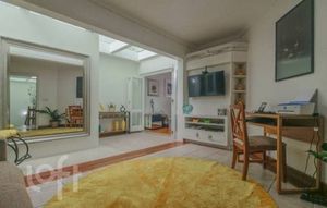 Image 32 - 857235