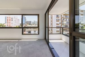 Image 4 - 857238