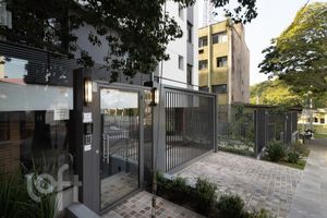 Image 2 - 857294