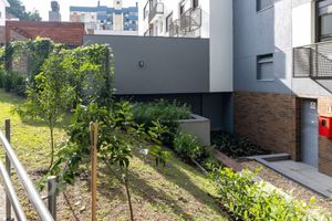 Image 19 - 857294