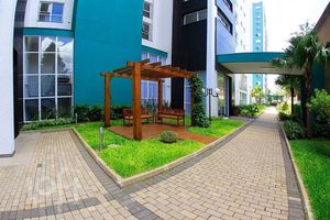 Image 4 - 857306