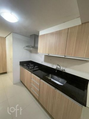 Image 12 - 857306