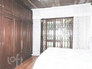 Image 19 - 857340