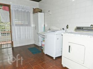Image 8 - 857340