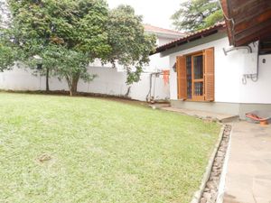 Image 21 - 857340