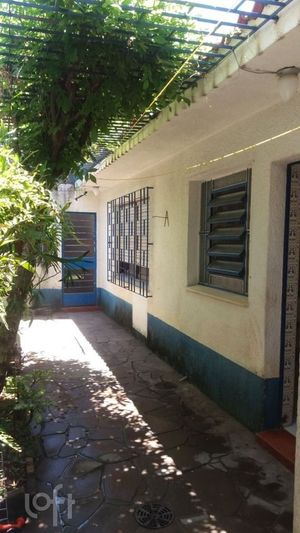 Image 20 - 857345