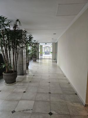 Image 13 - 857358