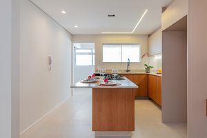 Image 12 - 857367