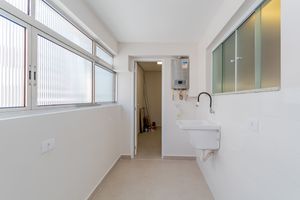 Image 30 - 857367